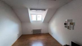 Pronjem, zdn 2+1, 70 m2, ul. Kosteln, esk Budjovice